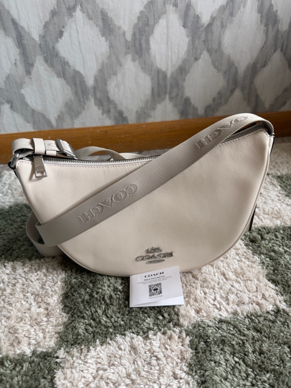 Coach 🌺 Crescent Crossbody Bag